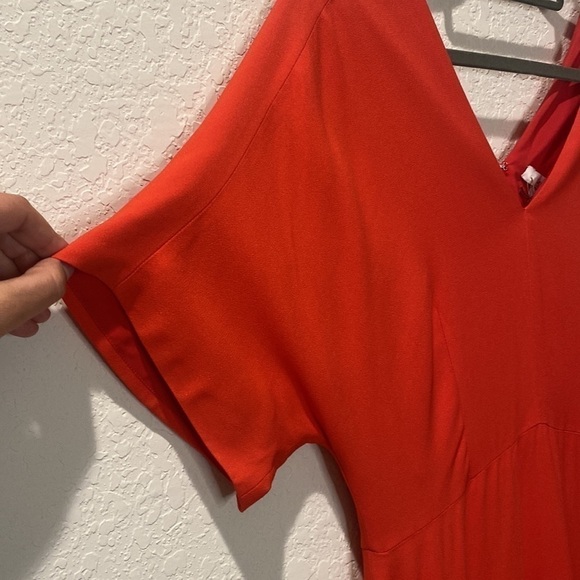 Lewitt V-Neck Red Tomato Dress - Size 6 - Picture 4 of 10